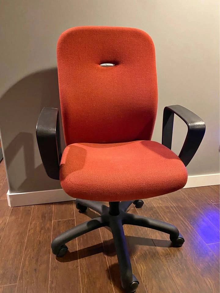 Office chair(s)