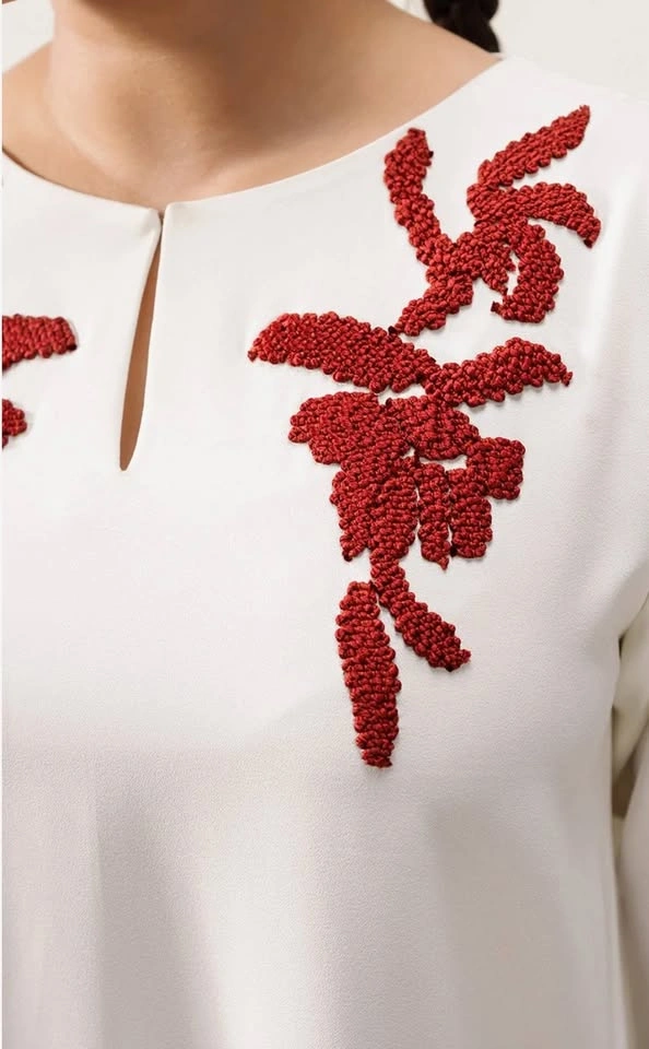 Lulusar - Crimson embroidered co-ord set - photo 2
