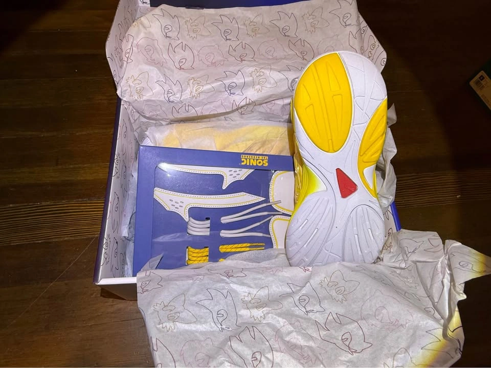 Puma x Sonic the Hedgehog RS-X3 'Tails' Sneakers - photo 5