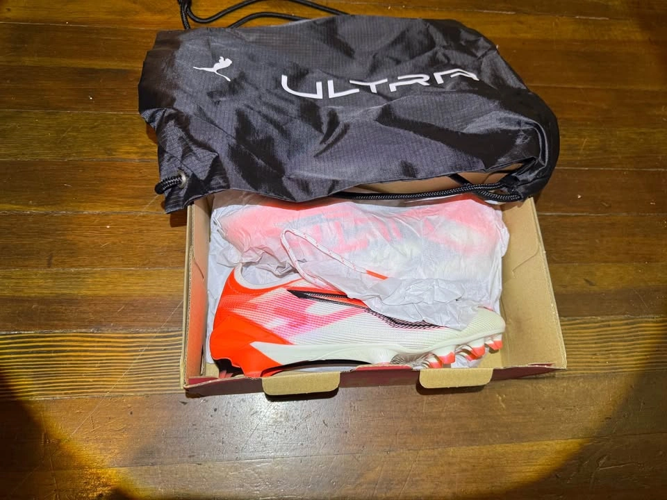 Puma Ultra Soccer Cleats - photo 2