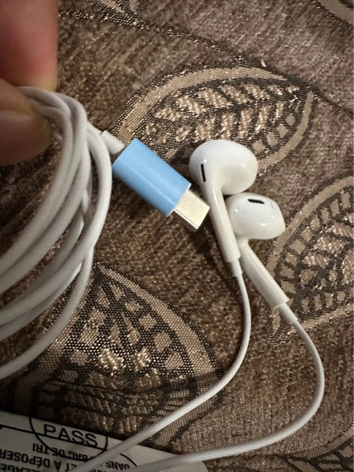 Apple Wired Earphone - photo 2