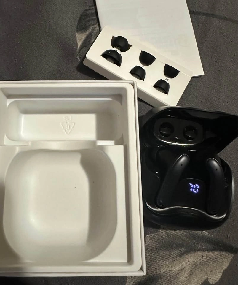 True Wireless Earbuds - New - photo 2
