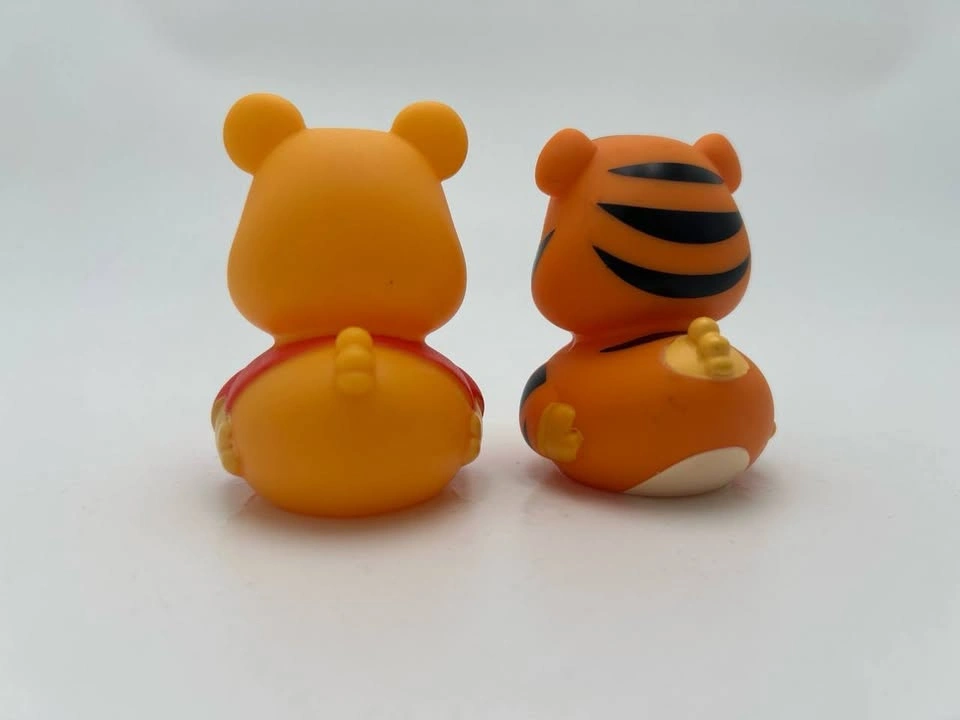 Disney Duckalooz Winnie the Pooh & Tigger Rubber Ducks - photo 2