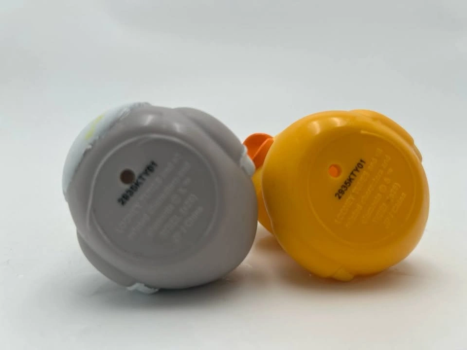 Looney Tunes Duckalooz Bugs Bunny & Tweety Bird Rubber Ducks - photo 3