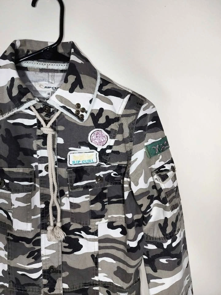 90s Vintage Rip Curl The Search Camo Utility Jacket - Women's M - photo 3