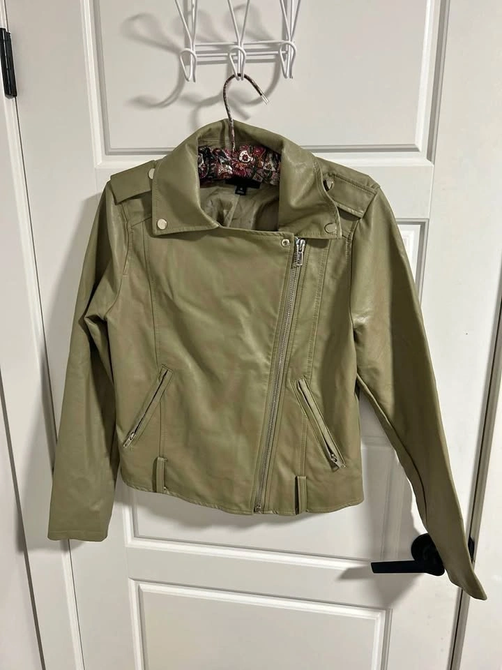 Zenana Olive Faux Leather Moto Jacket Women’s M
