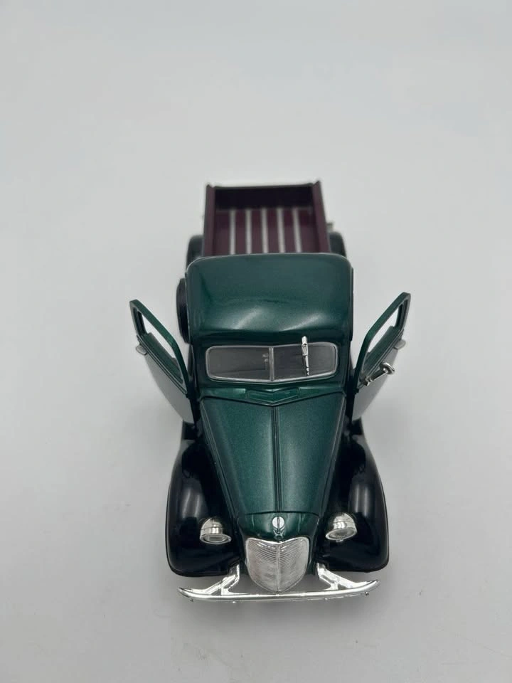 1937 Ford Pickup 1:24 Diecast Motor Max #68061 - photo 5