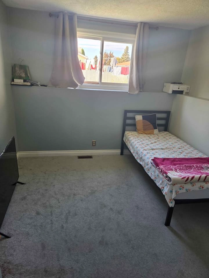 1 Bed 1 Bath - House - photo 4