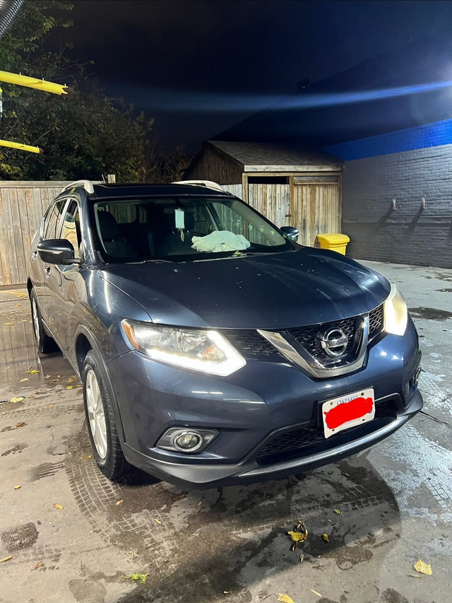 2015 Nissan Rogue SV - photo 3