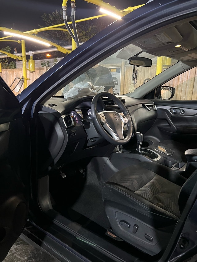 2015 Nissan Rogue SV - photo 5