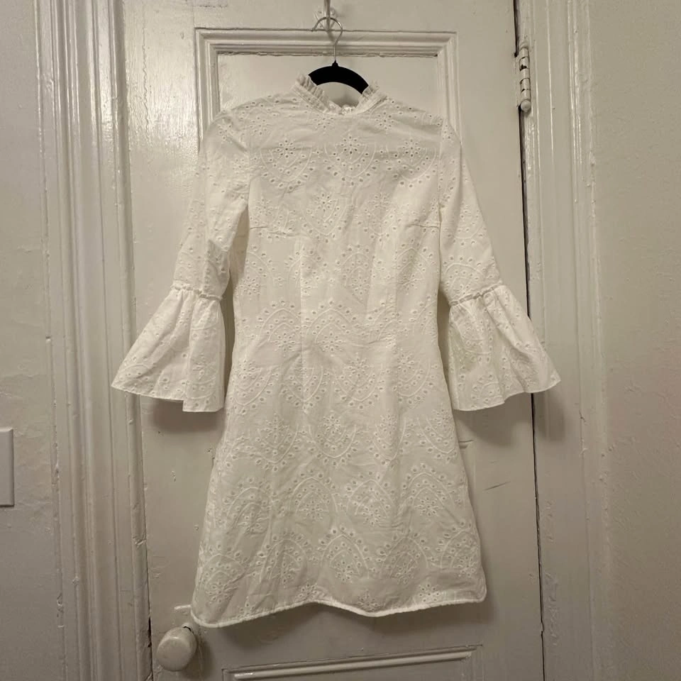 Chi Chi London NWOT White Eyelet 100% Cotton Bell Sleeve Dress - photo 4