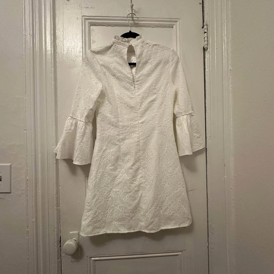Chi Chi London NWOT White Eyelet 100% Cotton Bell Sleeve Dress - photo 5