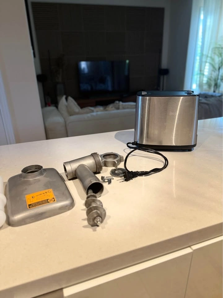 Yabano Electric Meat Grinder - photo 2