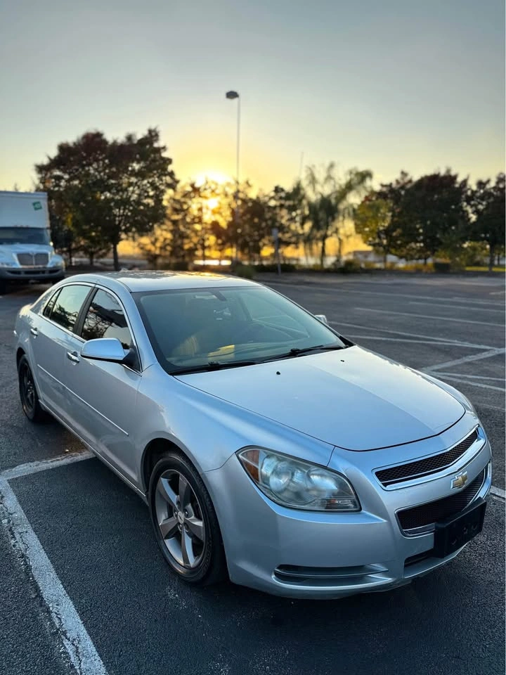 2012 Chevrolet Malibu · 1LT Sedan 4D - photo 3