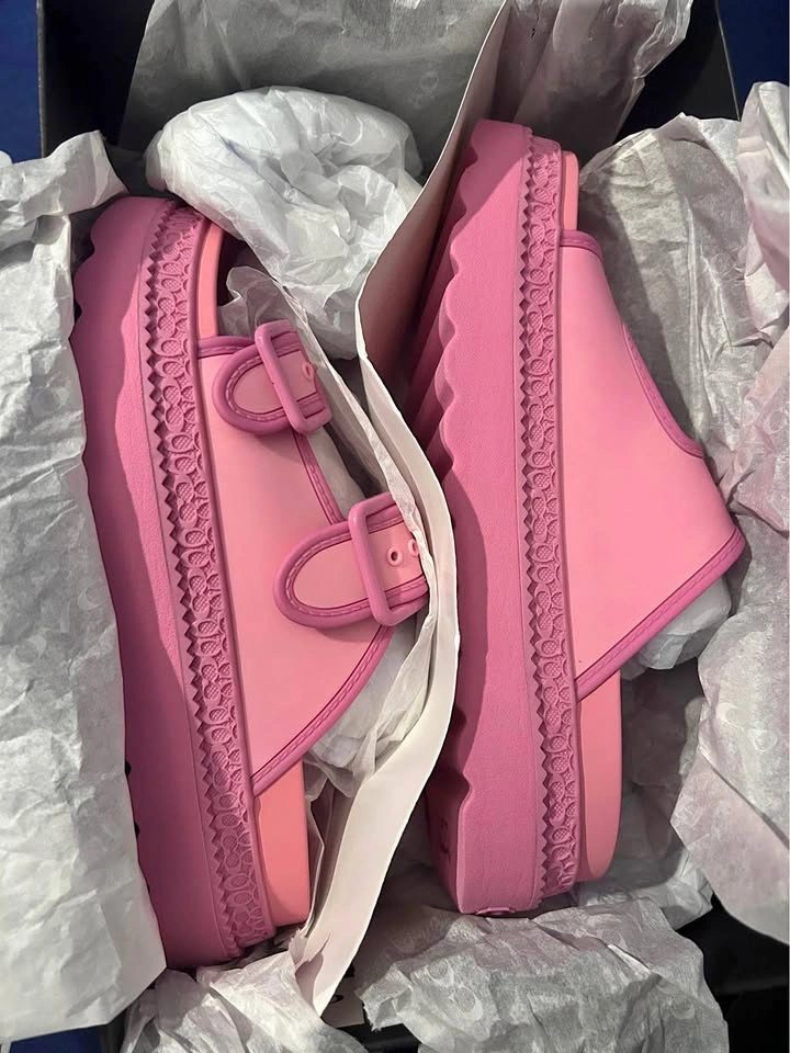 Coach Lainey Sandals
