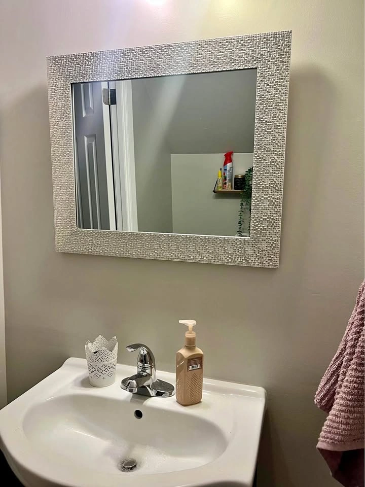 Modern Silver Textured Wall Mirror – Basketweave / Mosaic Accent