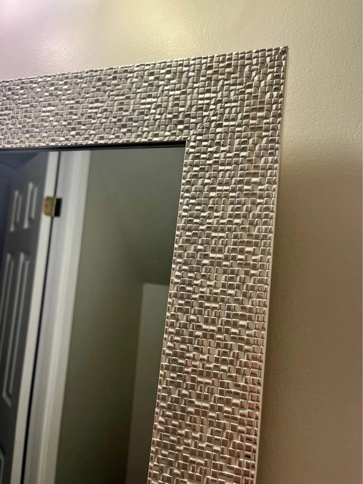 Modern Silver Textured Wall Mirror – Basketweave / Mosaic Accent - photo 2