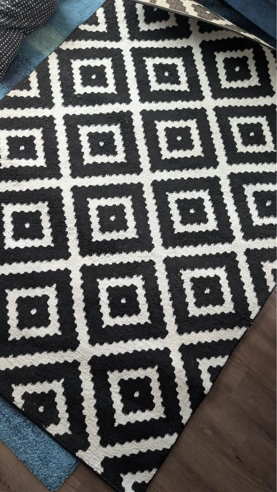 5*7 Black and White Geometric Diamond Area Rug - photo 3