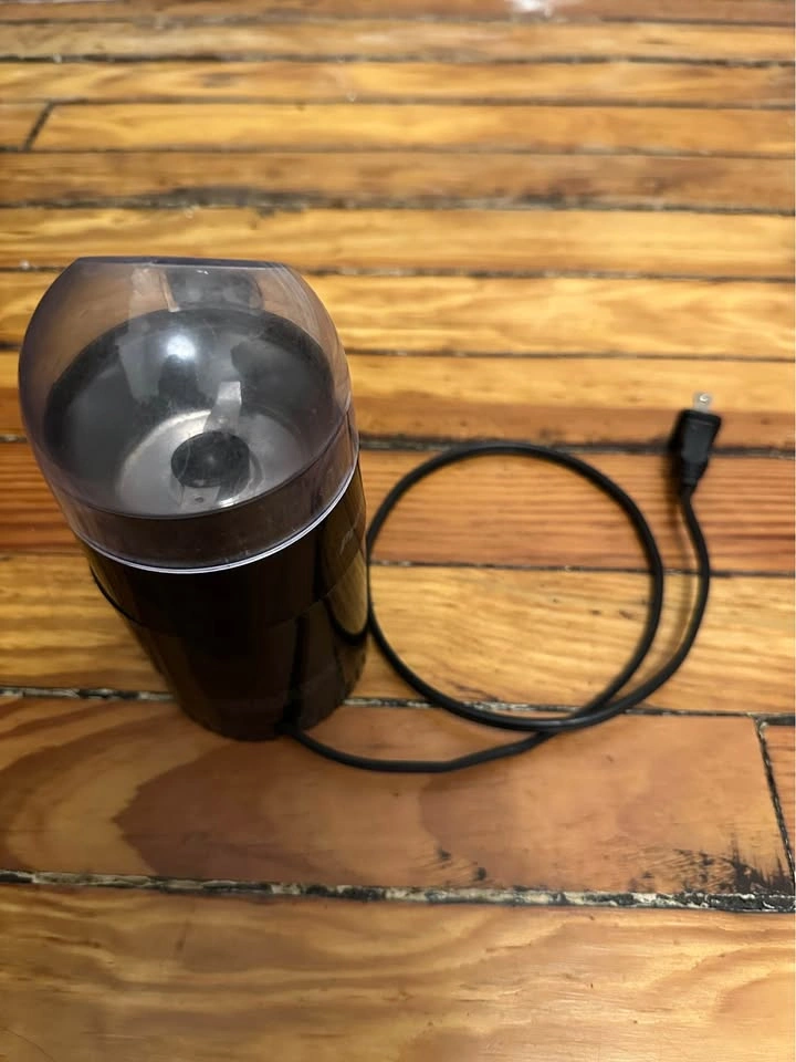 Kitchen Starter Kit: Coffee Grinder, French Press, Pans - photo 5
