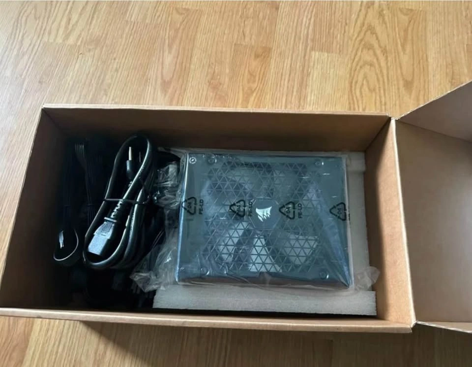 CORSAIR 1000W HX1000i Full Modular Ultra-Low Noise ATX PSU - photo 2