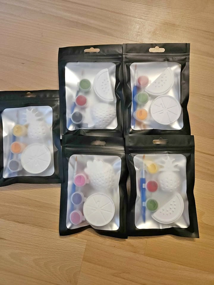 Fruit plaster paint kits