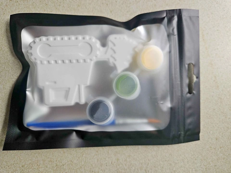 Plaster paint kits