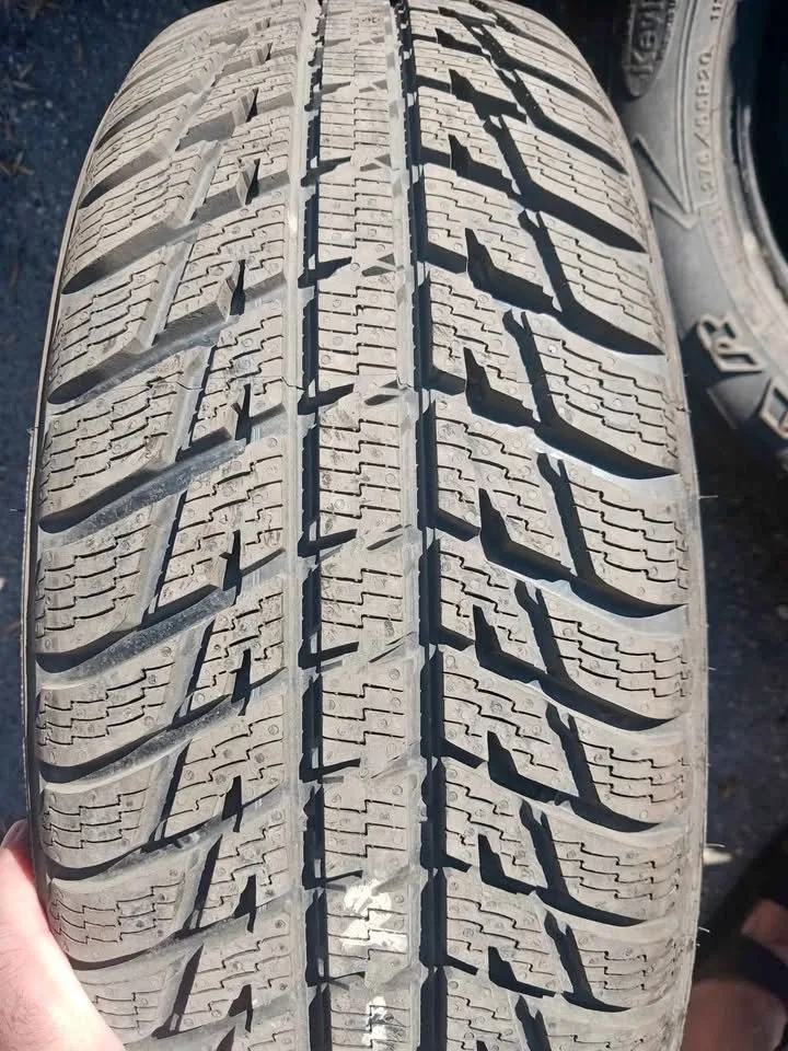 215 70 r16 ONE NOKIAN WR G3 ALL WEATHER TIRE thumbnail