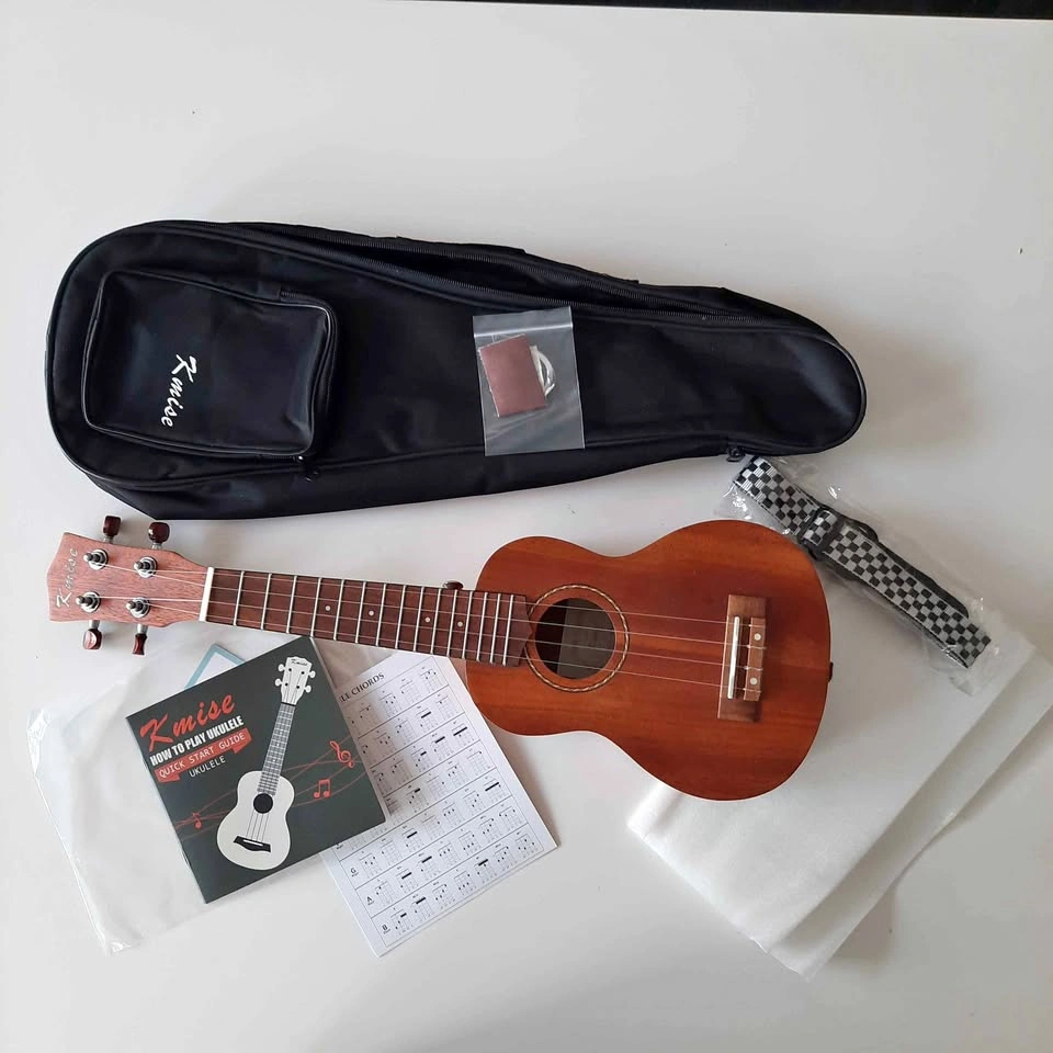 Ukulele Kmise 21"