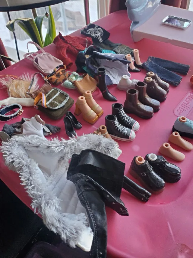 Bratz Doll collection image indicator(3)