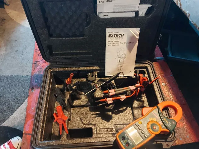 Extend EX845 True RMS 1000 Clamp Meterwith Bluetooth image indicator(2)