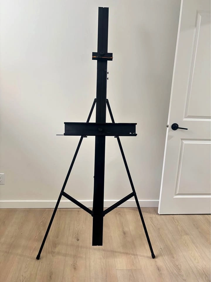Painter’s Easel - metal and collapsible