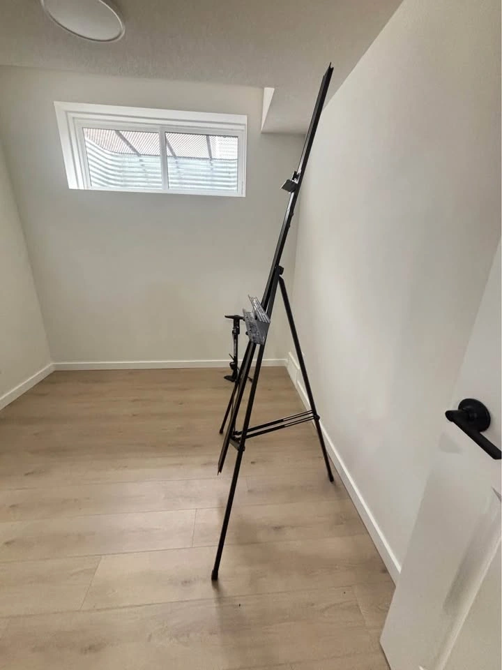 Painter’s Easel - metal and collapsible - photo 3