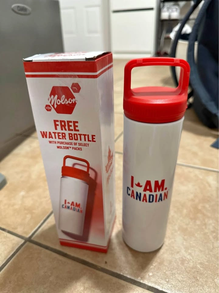 Molson Canadian Water Bottle – New in Box