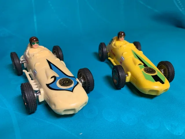 Eldon Road Race Slot Car Set - photo 3