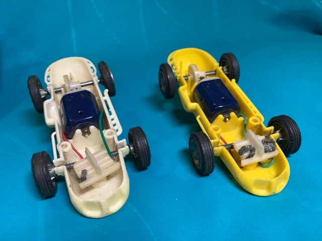 Eldon Road Race Slot Car Set - photo 4