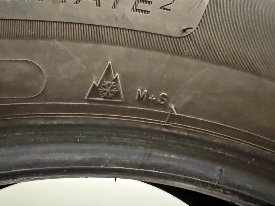 Michelin CrossClimate 2 Tires 235/55R19