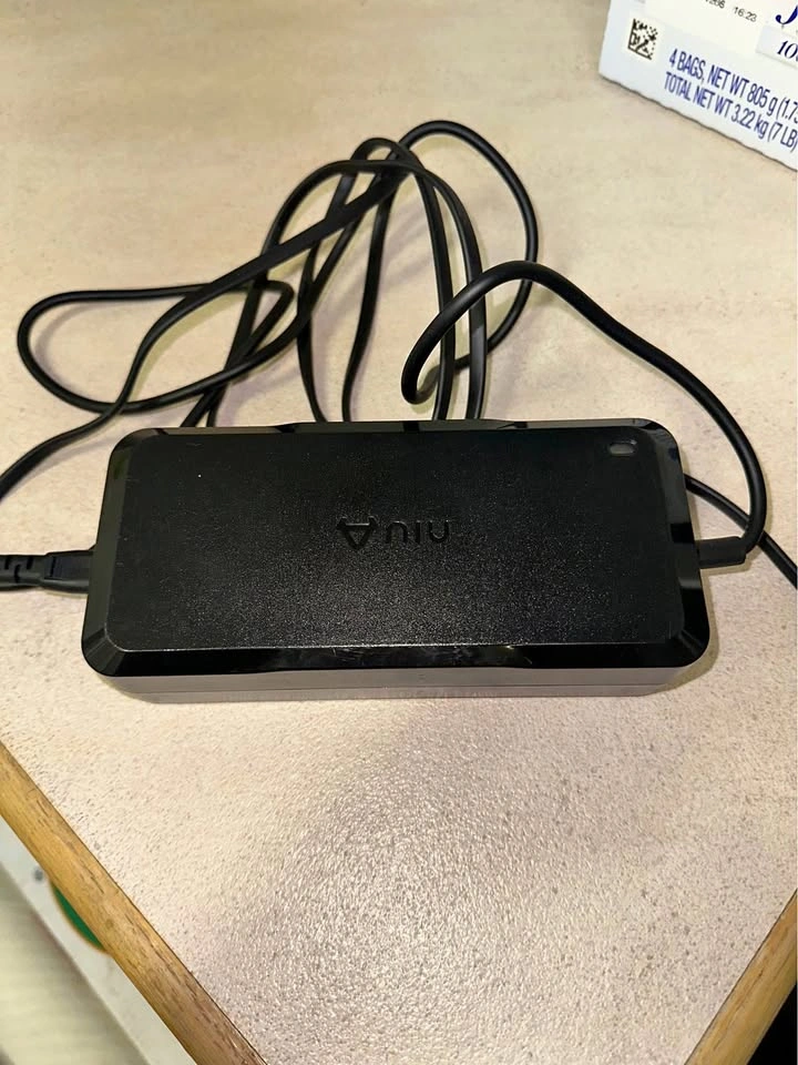 NIU KQi3 Pro Scooter Battery Charger PLD108-EVCN08-54020