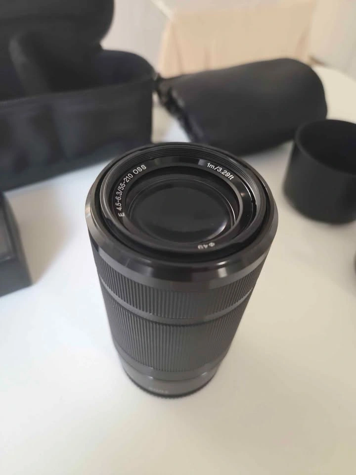 Sony E 55-210mm Telephoto Zoom Lens + Accessories - photo 3