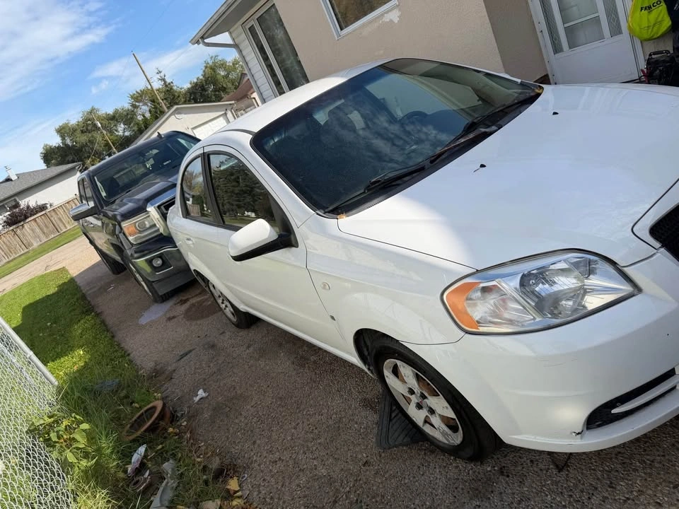 2007 Pontiac Wave - photo 2