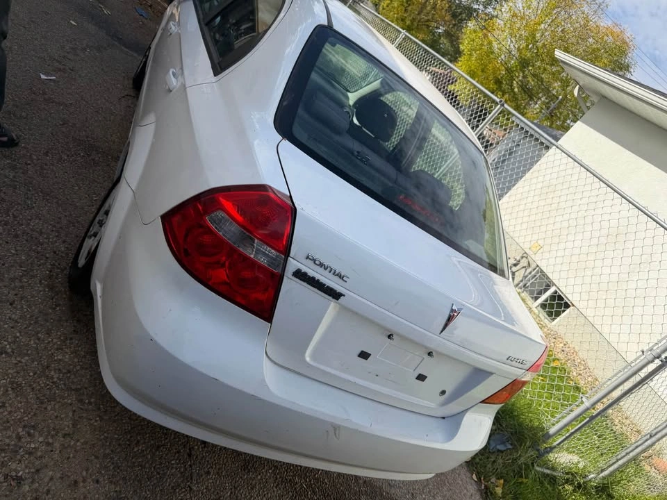 2007 Pontiac Wave - photo 3