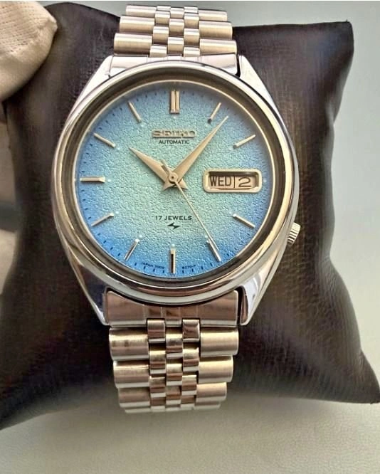 Seiko Blue Dial Automatic 17 Jewels Japan Day/Date Men Wrist Wat