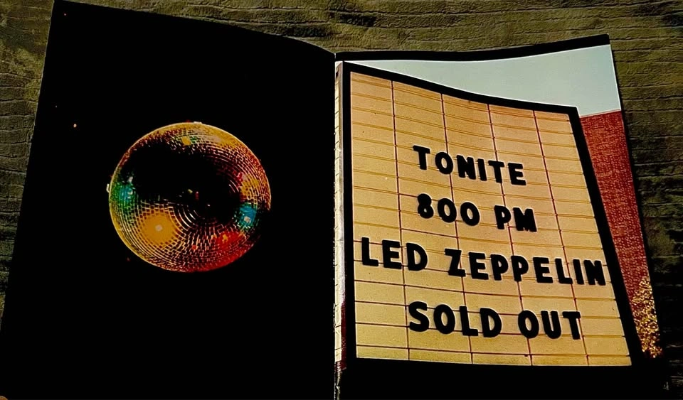 1977 Led Zeppelin “An Evening With Led Zeppelin” Tour Program - photo 2