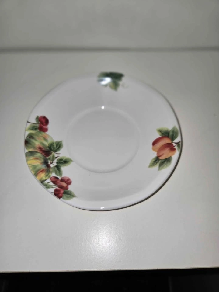 Set of Four Royal Doulton Tea Cup & Saucer - photo 5