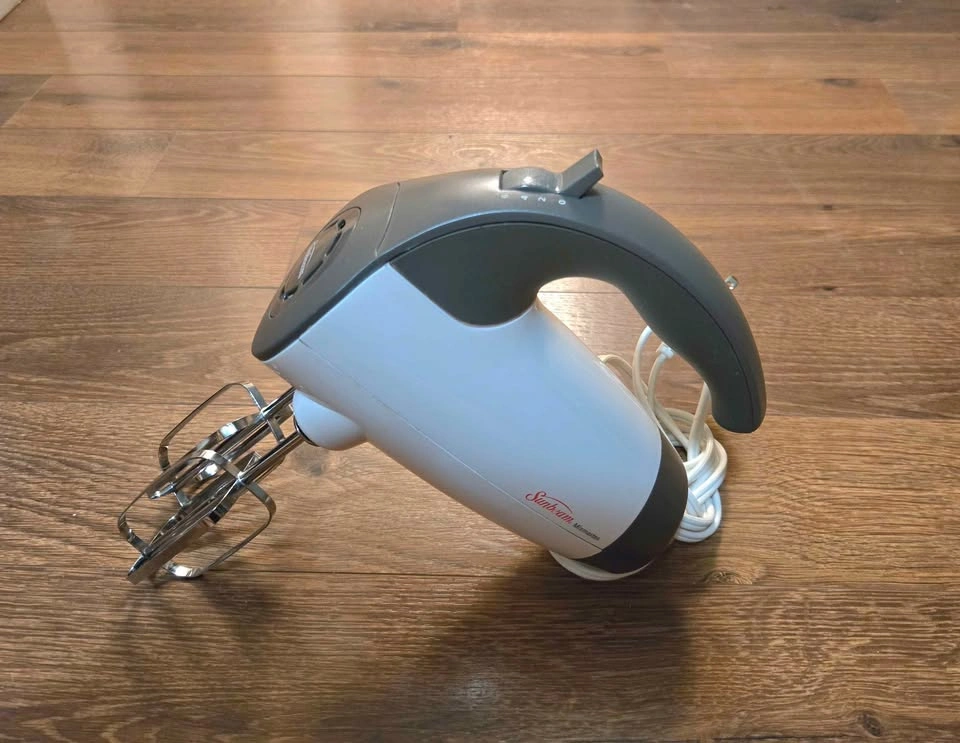 Sunbeam Mixmaster Hand Mixer - photo 2