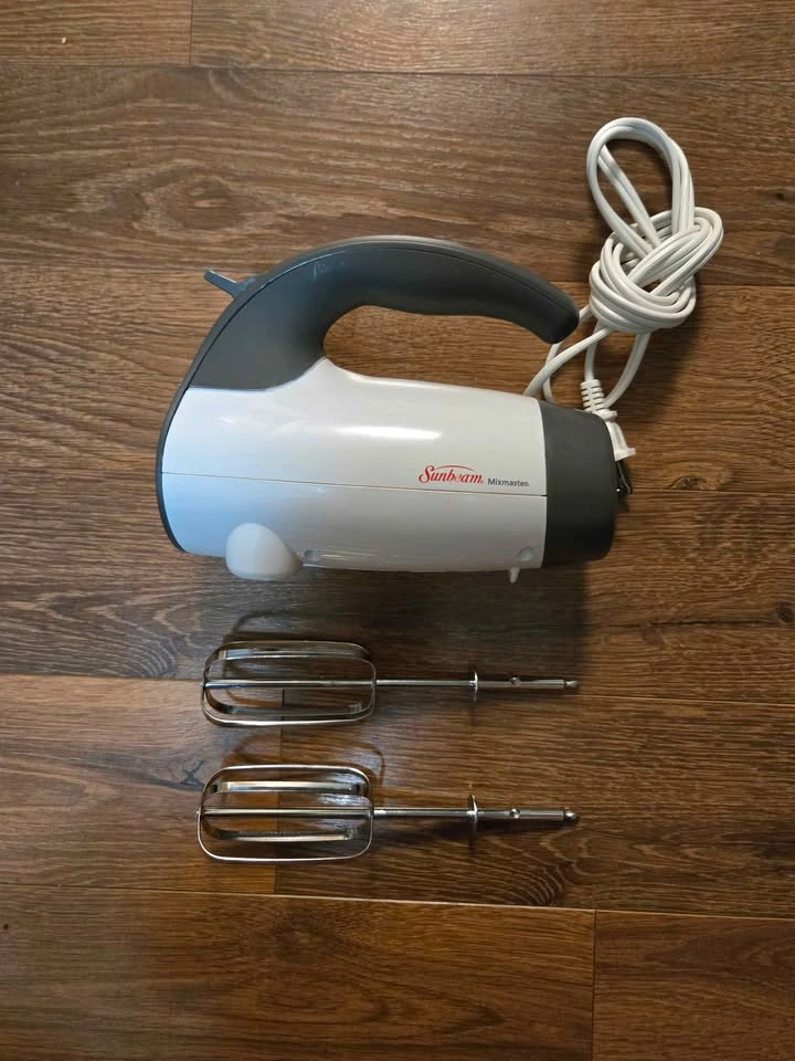 Sunbeam Mixmaster Hand Mixer - photo 3