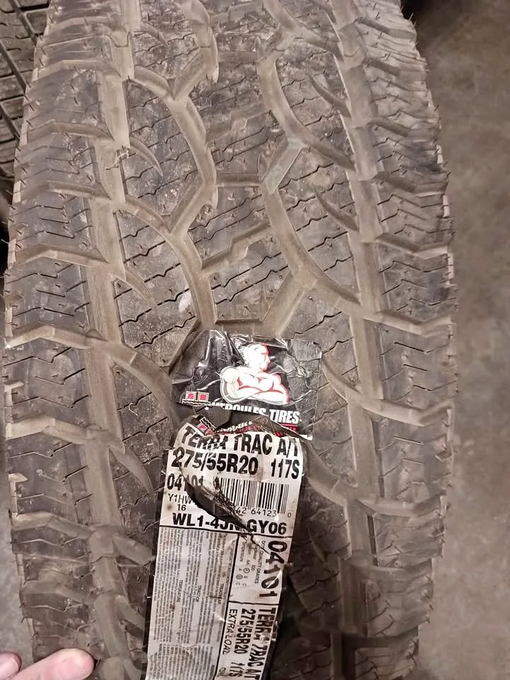 275 55 r20 Hercules Terra Trac A/T Tire thumbnail