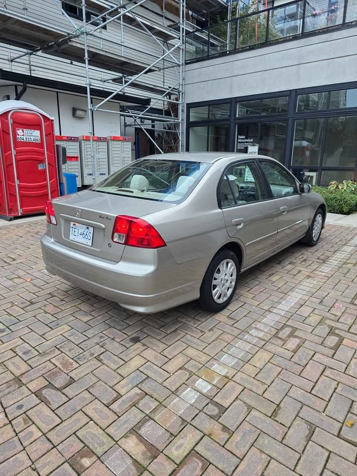 2004 Honda Civic - photo 4