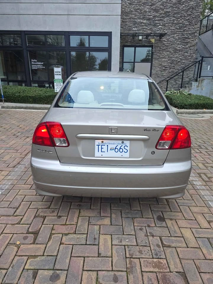 2004 Honda Civic - photo 5