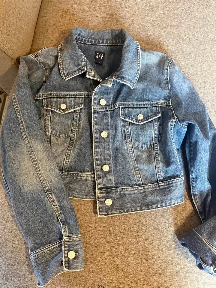 GAP Denim Jacket - size large