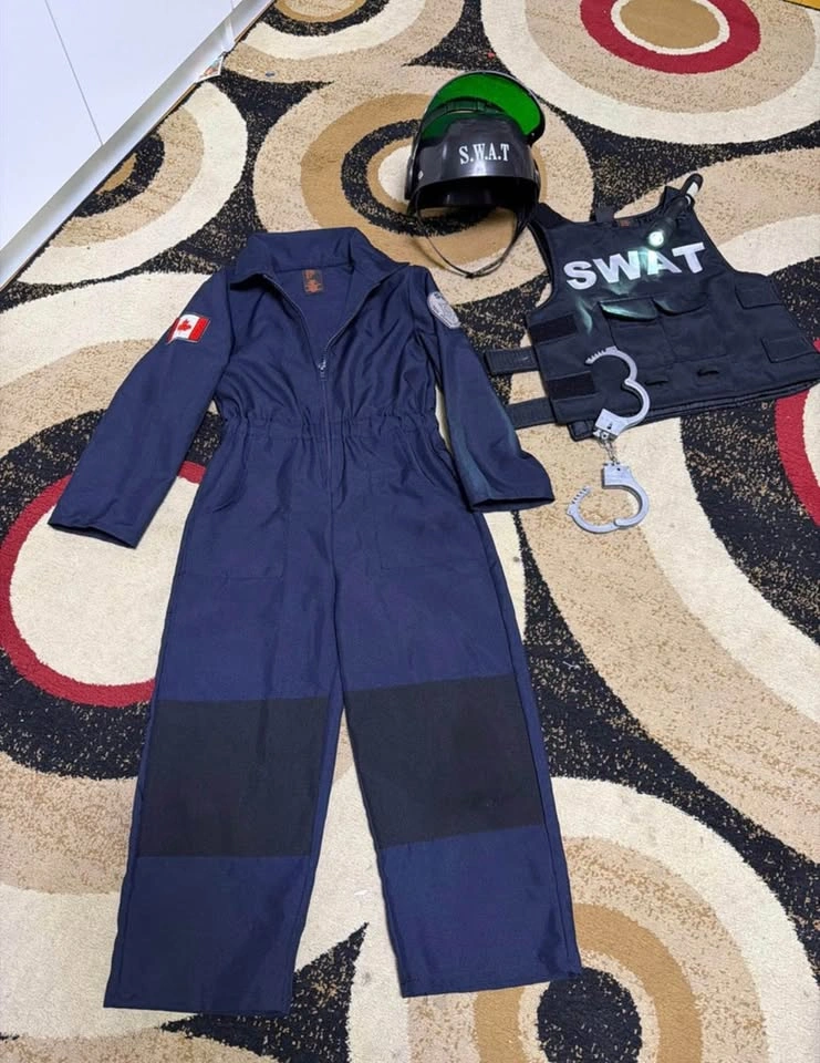 Kids SWAT Costume Set Size 5/6 with Helmet and Accessories - photo 3